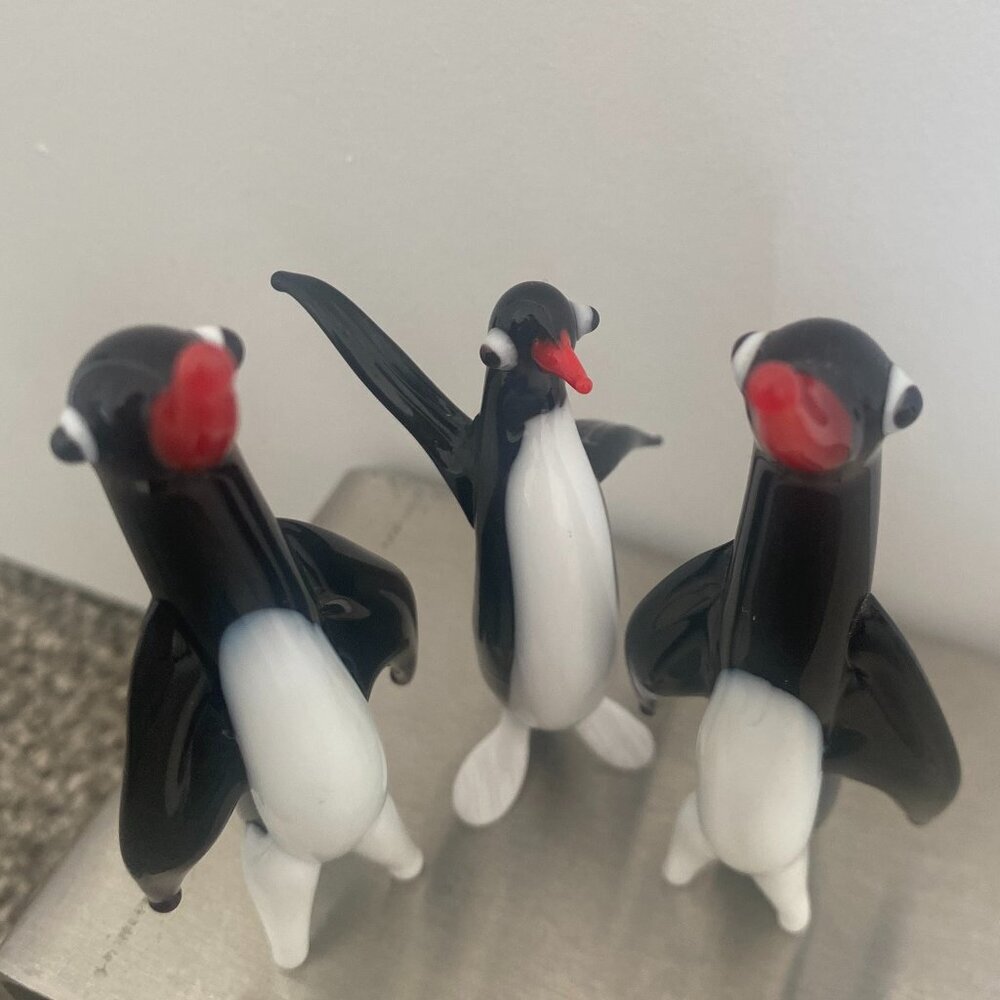 Set of 3 Vintage Blown Glass Penguins‎